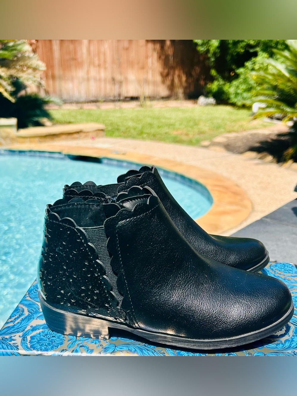 Thereabouts Girls Pima Flat Heel Booties. Girls size 2